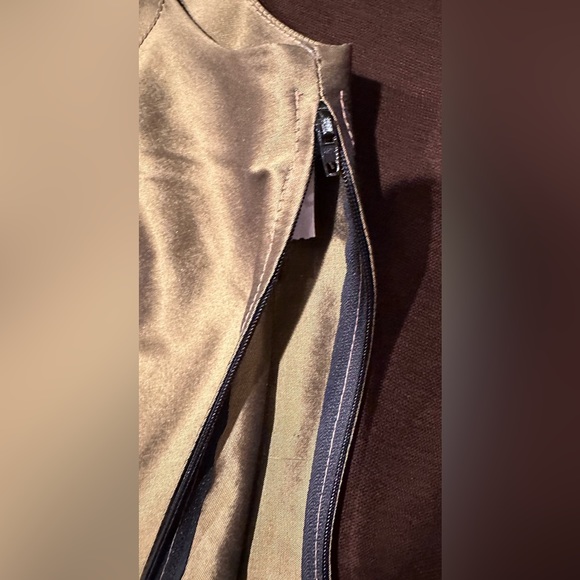 Oleana The Norwegian Story  Green/Gold NWT Shell 100% Silk Made In Norway Sz S. - Picture 7 of 12